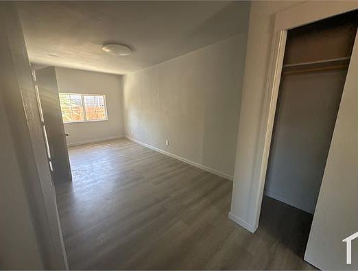 2nd image of 1272 N Airport Way