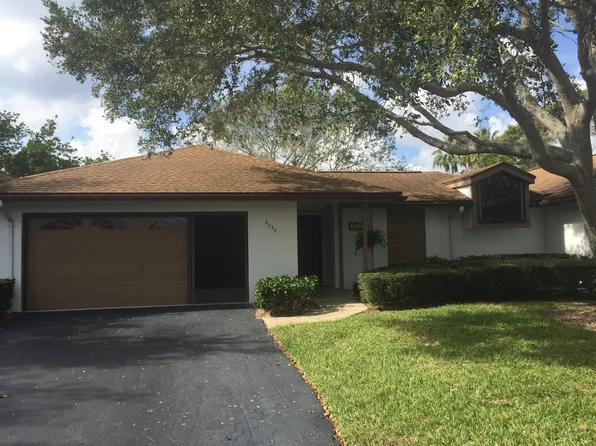 6255 Mirror Lake Ct, Sebastian, FL 32958