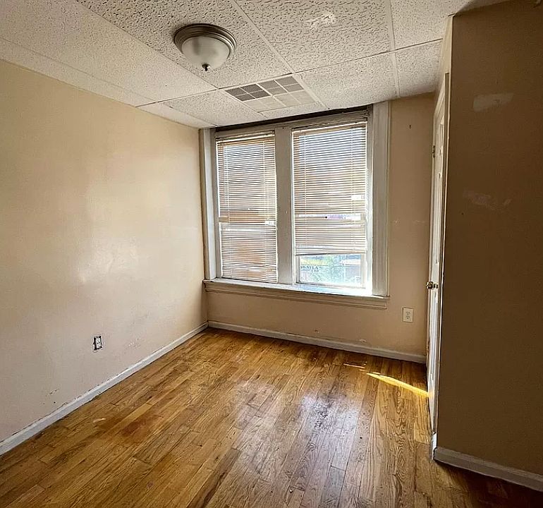 2nd image of 80 2nd St APT 5