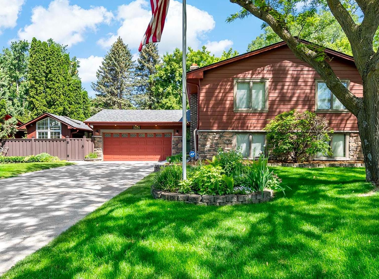 5224 W 96th St, Bloomington, MN 55437 MLS 6369304 Zillow