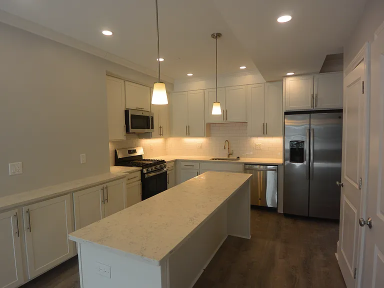 120 Kenrick St #6 — Photo 3