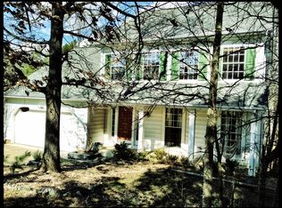 12612 Woodside Falls Rd, Pineville, NC 28134