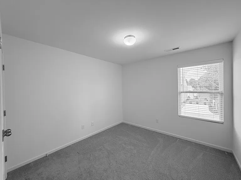 12 Saltford Ln — Photo 19