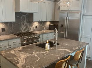 226 W 2nd Ave, Columbus, OH 43201