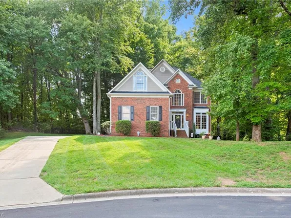 4005 Beechmont Ct, Greensboro, NC 27410