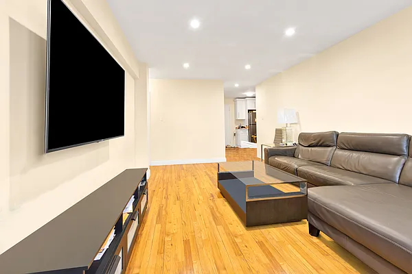 Sold by Ilite Realty Inc | media 18