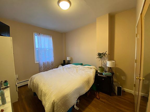 Bedroom 10' by 11'4"