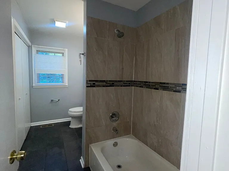 2515 Hermon Ave — Photo 11