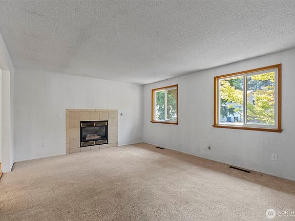 4th image of 730 SE Oakcrest Street