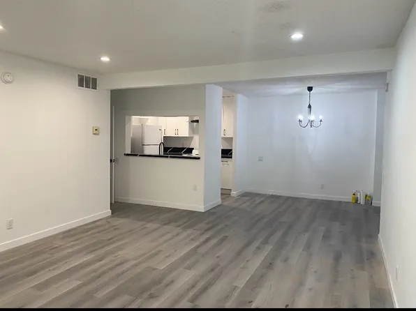 5460 White Oak Ave, Encino, CA
