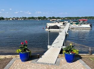 875 S Pontiac Trl APT 201, Walled Lake, MI 48390