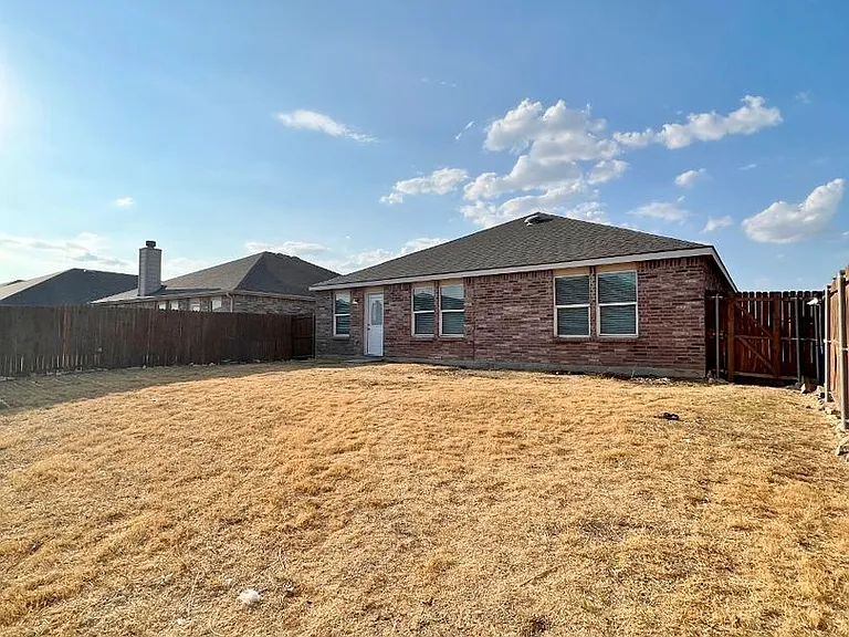 5825 Mountain Bluff Dr — Photo 9
