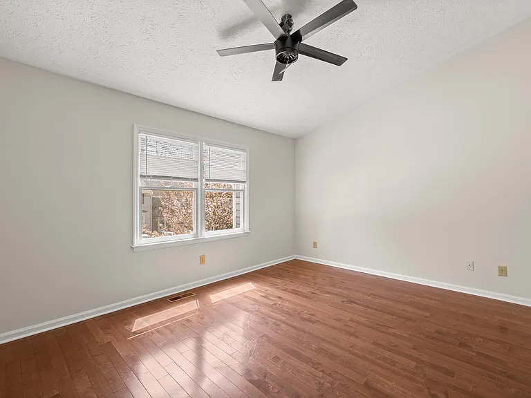 Front bedroom.