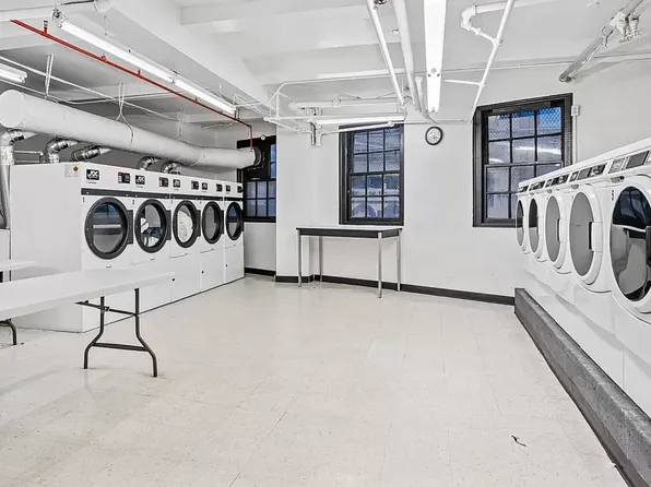 304 East 41st Street image 12 of 15