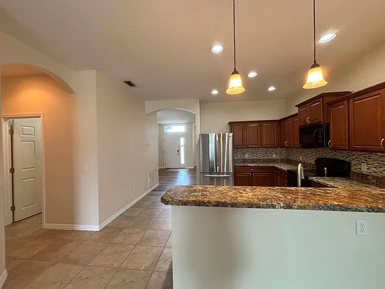 811 Krenson Woods Ln — Photo 12