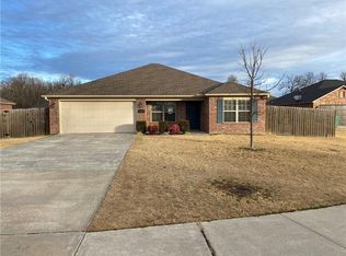 3234 Laurel Spring Cv, Springdale, AR 72762