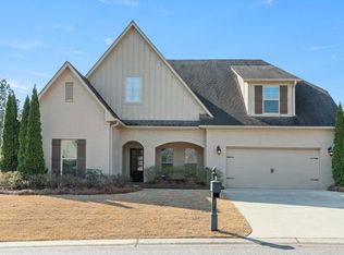 347 Strathaven Cir, Pelham, AL 35124