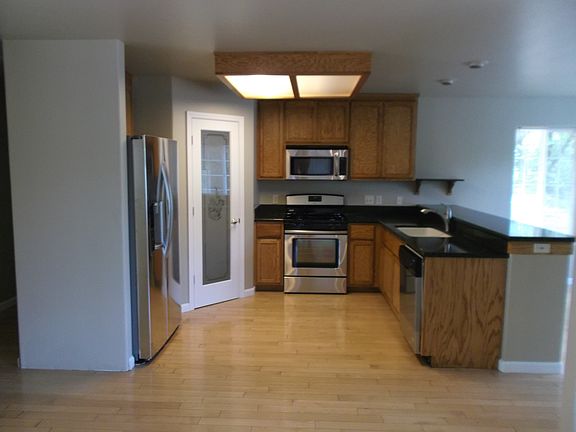 3rd image of 10762 Live Oak Ln