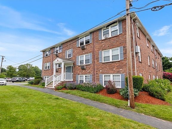 3rd image of 2 McDewell Ave APT 12