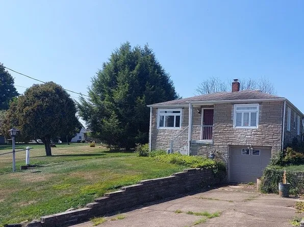 102 Valley Rd, Mingo Junction, OH 43938