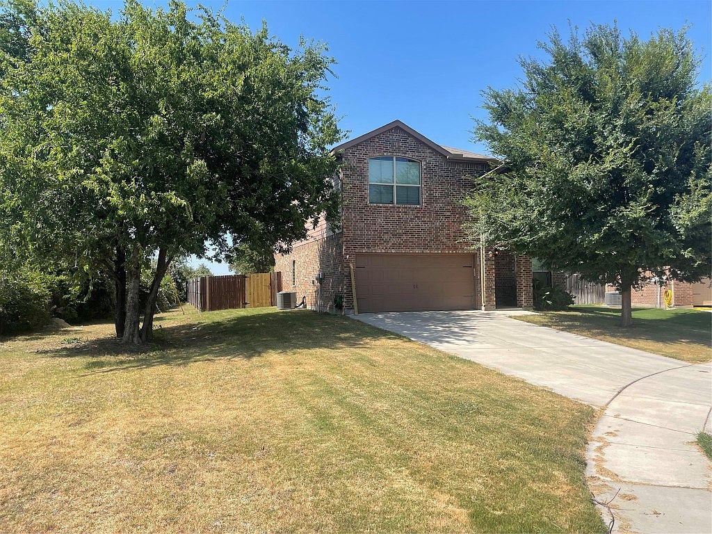 123 Creekview Dr, Azle, TX 76020 MLS 20395379 Zillow
