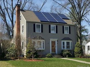 35 Fairlee Rd, West Hartford, CT 06107