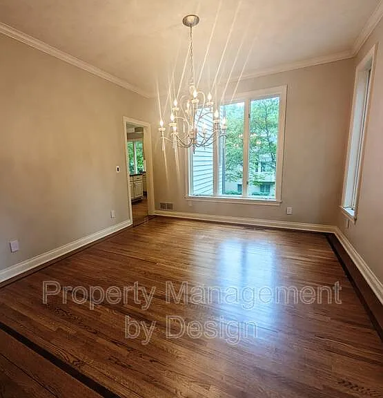 921 Vineland Ct — Photo 10
