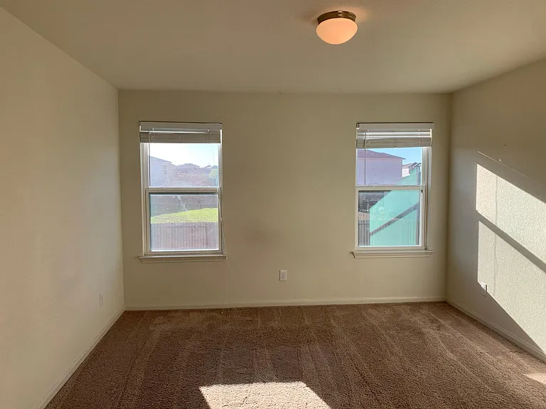 217 Denson Ln — Photo 15
