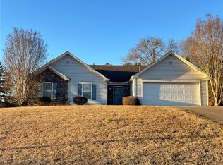 1011 Riverclift Dr, Conyers, GA 30016