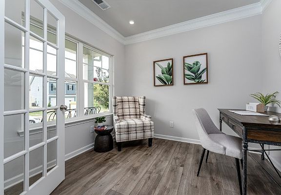3rd image of 806 Grand Station Blvd Lot 6