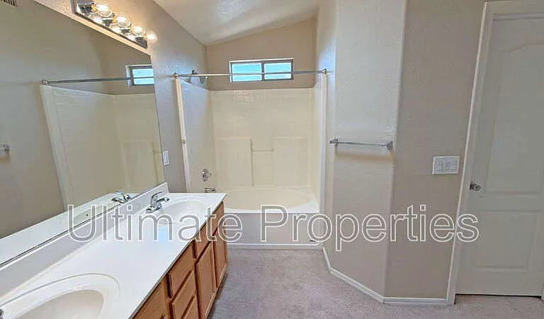8419 W Salter Dr — Photo 13