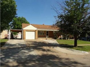 2118 S Parkwood Ln, Wichita, KS 67218