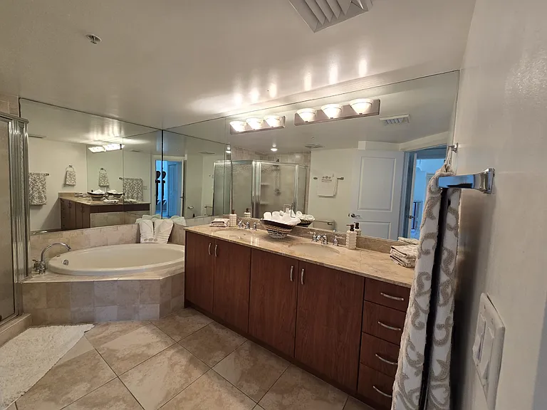 403 S Sapodilla Ave #612 — Photo 9