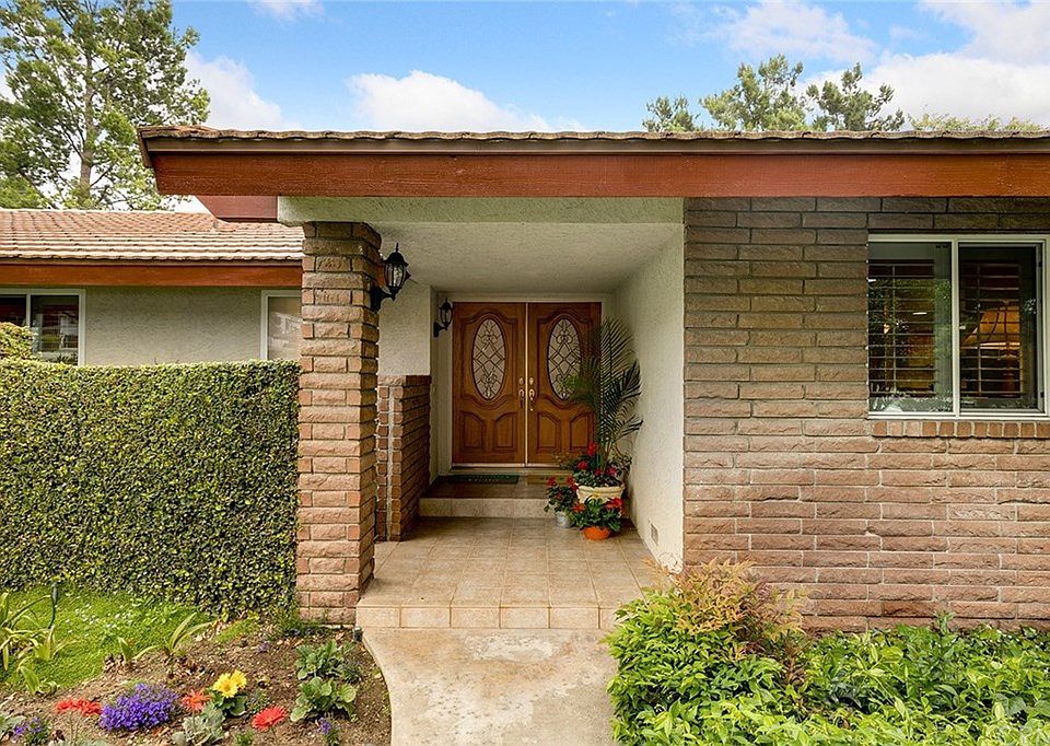 1st image of 5465 Carnelian St