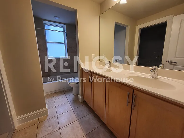 6126 Washington Ave #102 — Photo 12