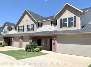 2712 W Kilimanjaro Way, Rogers, AR 72758