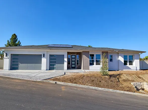 1746 Ishihara Rd, Vista, CA 92084