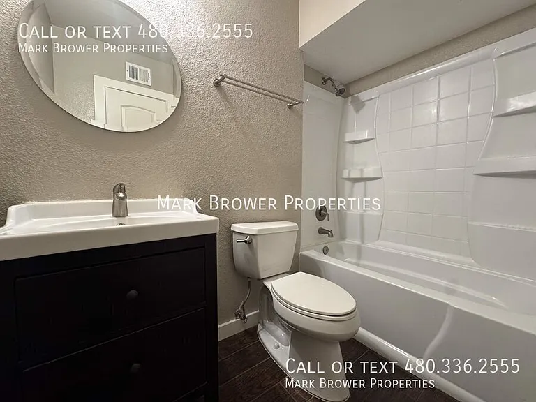 525 N May #20 — Photo 9