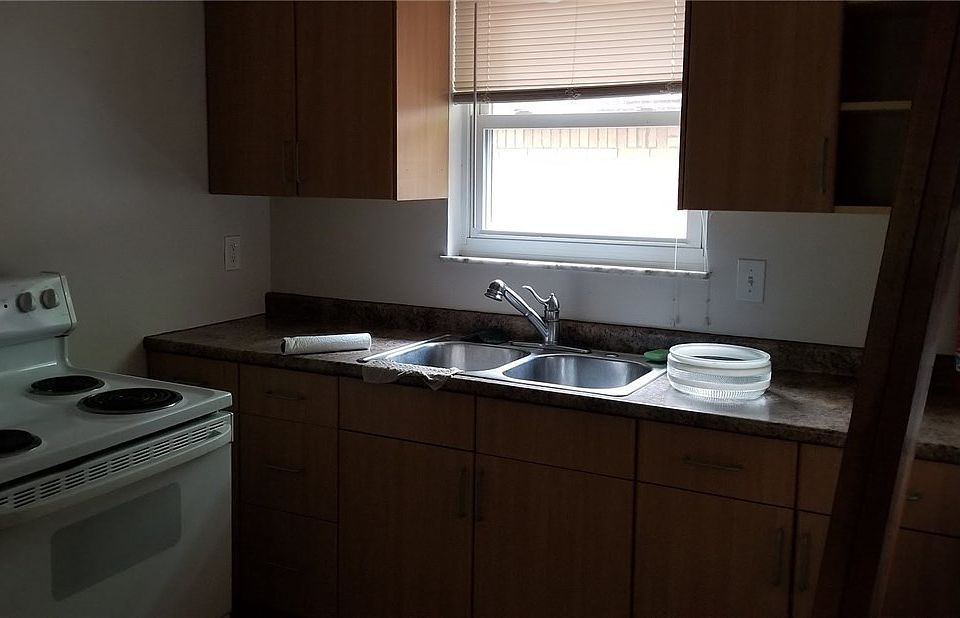 2nd image of 251 Dakota Ave