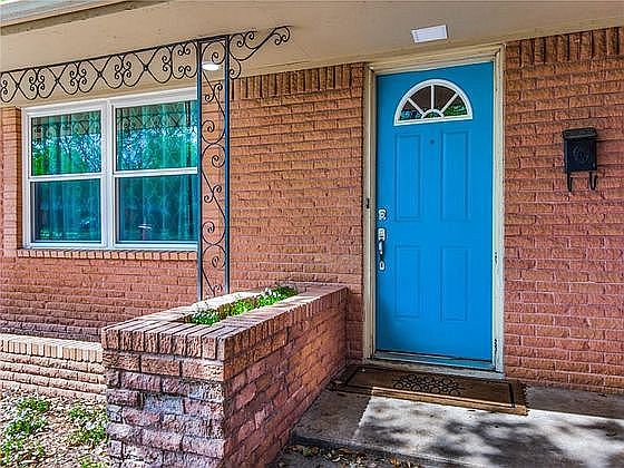 1st image of 2821 Southwood Dr