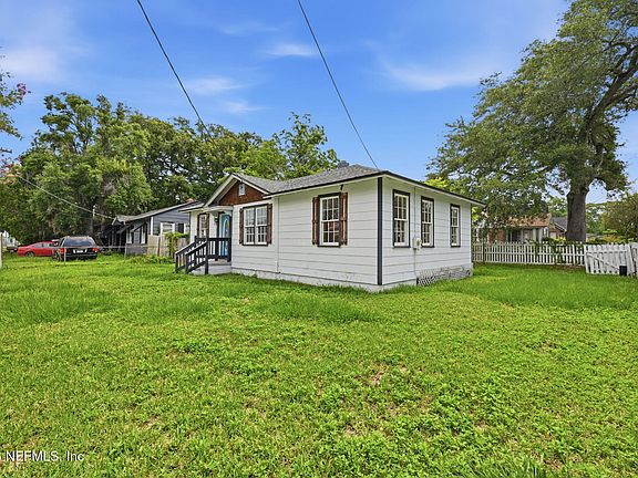 2nd image of 1097 MCDUFF Avenue S