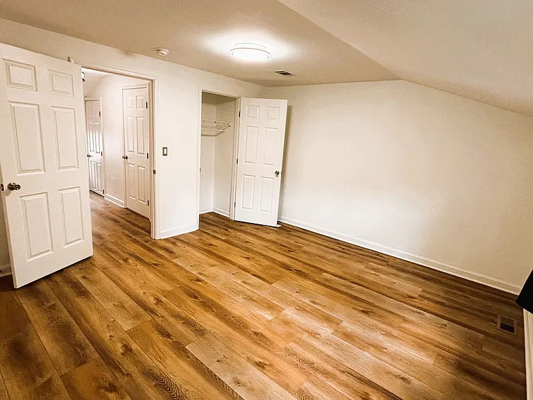 1714 E Pratt St — Photo 15
