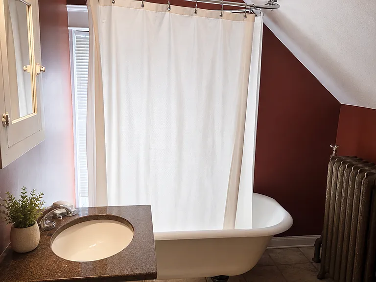 626 Vine St — Photo 15