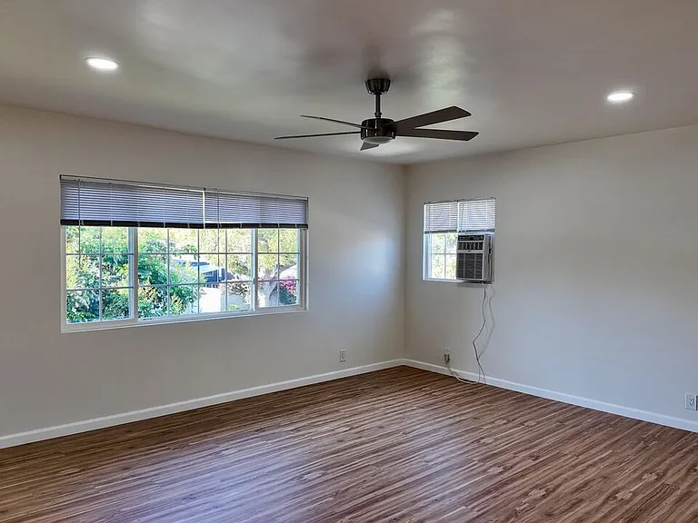 414 E Dryden St #3 — Photo 6