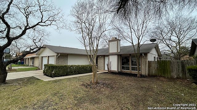 1st image of 5914 Misty Lake St