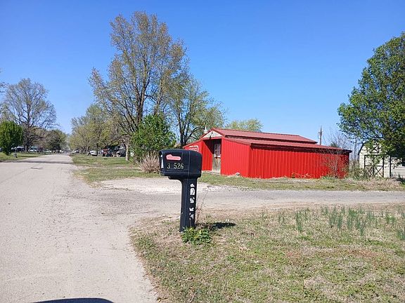 4th image of 39526 County Road 227a