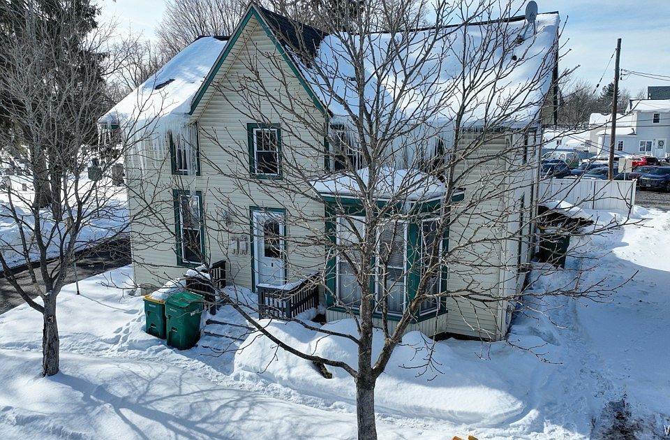1st image of 35 Temple Pl