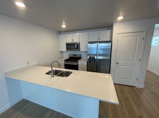 1126 E Trident Dr, Saratoga Springs, UT 84045