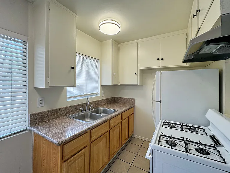 701 W Newmark Ave #A — Photo 8