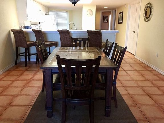4th image of 406 Padre Blvd